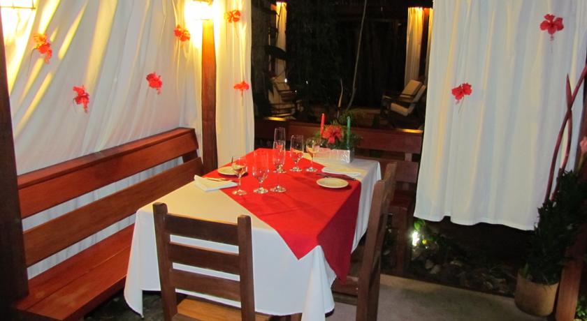 Imagen del bar/restaurante del Hotel Namuwoki. Foto 5