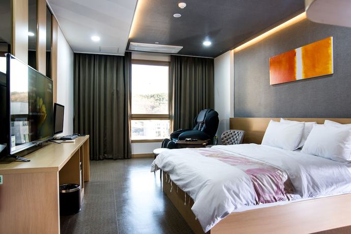 Imagen de la habitación del Hotel Namyangju Benikea JD. Foto 11