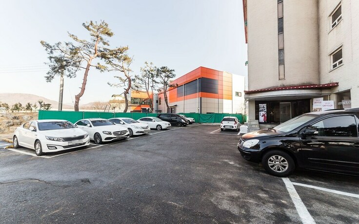 Imagen de los interiores del Hotel Namyangju Dal. Foto 31