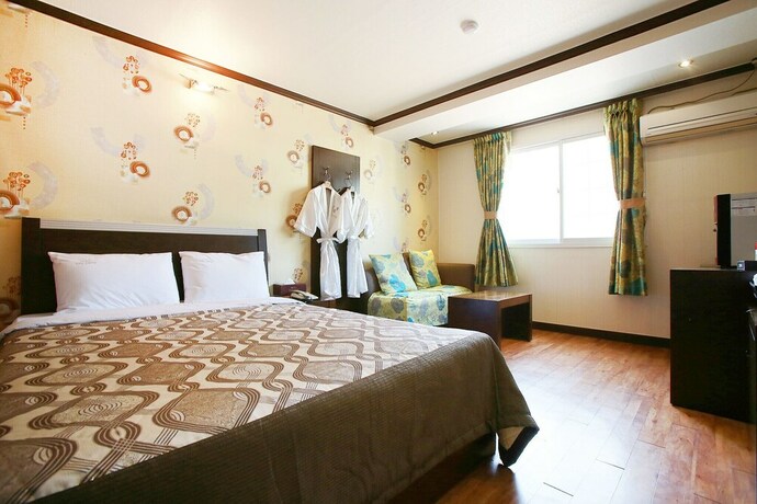 Imagen de la habitación del Hotel Namyangju Some. Foto 16