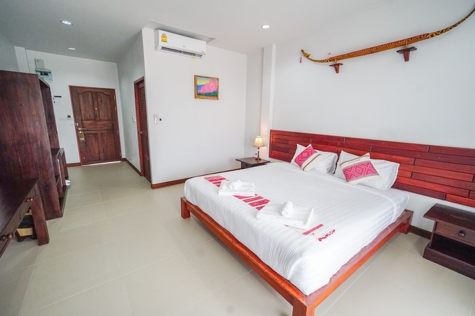 Imagen de la habitación del Hotel Nan Green Lake View Resort. Foto 4
