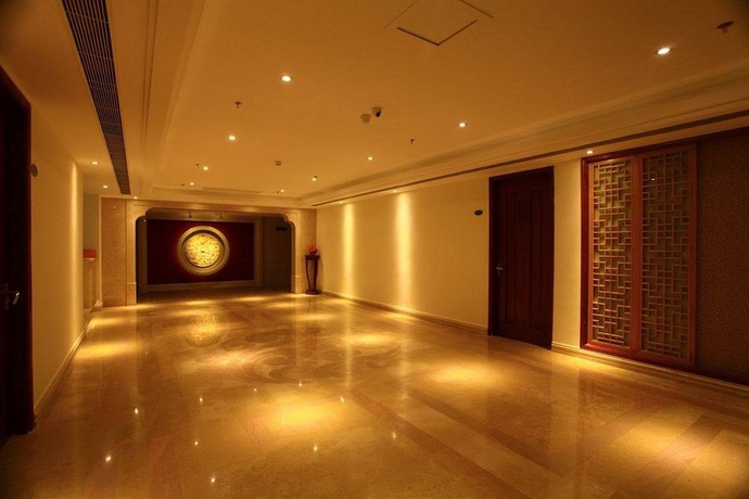 Imagen de los interiores del Hotel Nan Guo. Foto 13