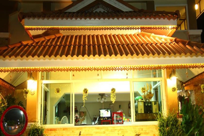 Imagen de los interiores del Hotel Nan Thara Place. Foto 6