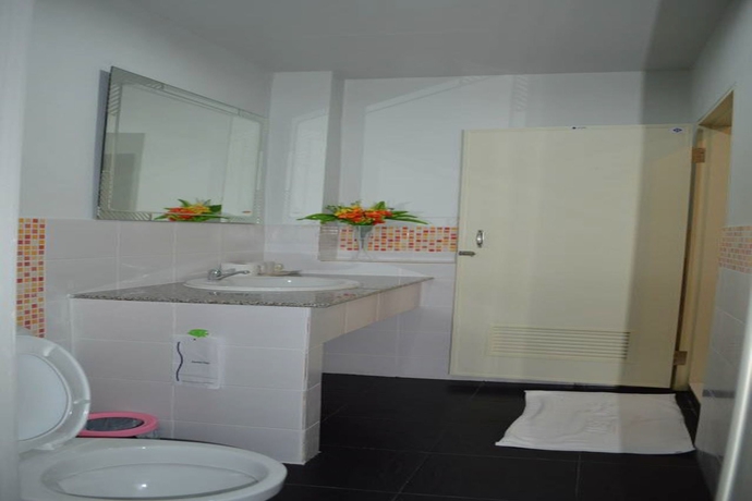 Imagen de la habitación del Hotel Nan Treasure. Foto 5