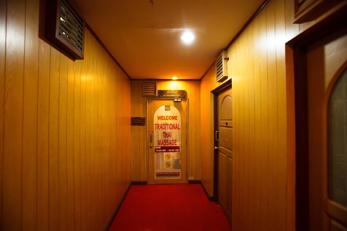 Imagen de los interiores del Hotel Nana, Bangkok. Foto 11