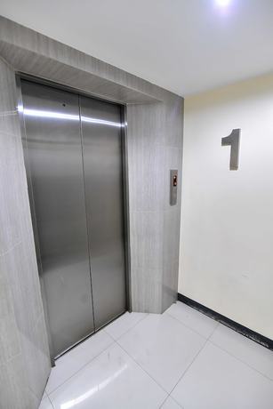 Imagen de los interiores del Hotel Nana Best Inn. Foto 18