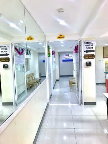 Imagen de los interiores del Hotel Nana Best Inn. Foto 19