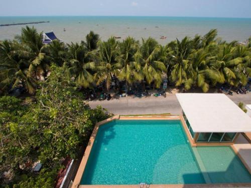 Imagen general del Hotel Nana Chat Bangsaen. Foto 15