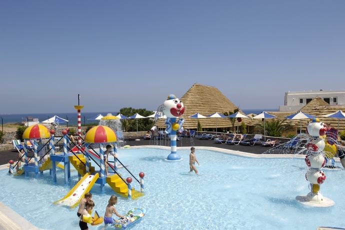 Imagen general del Hotel Nana Golden Beach. Foto 13