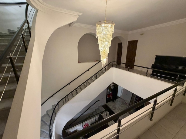 Imagen de los interiores del Hotel Nana Grand Hotel. Foto 16