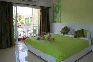Imagen de la habitación del Hotel Nanachart Bangsaen. Foto 13