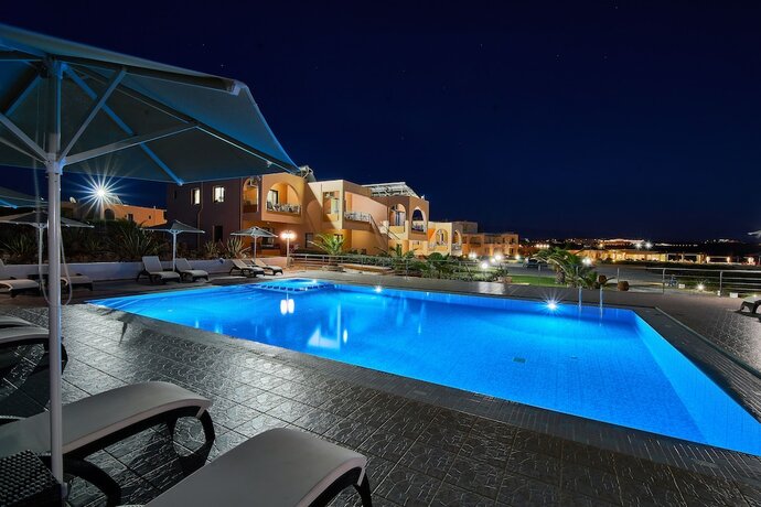 Imagen general del Hotel Nanakis Beach Apartments. Foto 2