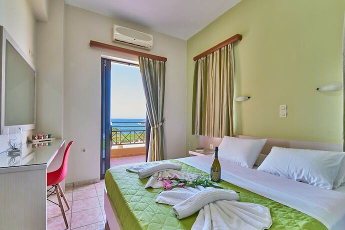 Imagen de la habitación del Hotel Nanakis Beach Apartments. Foto 18