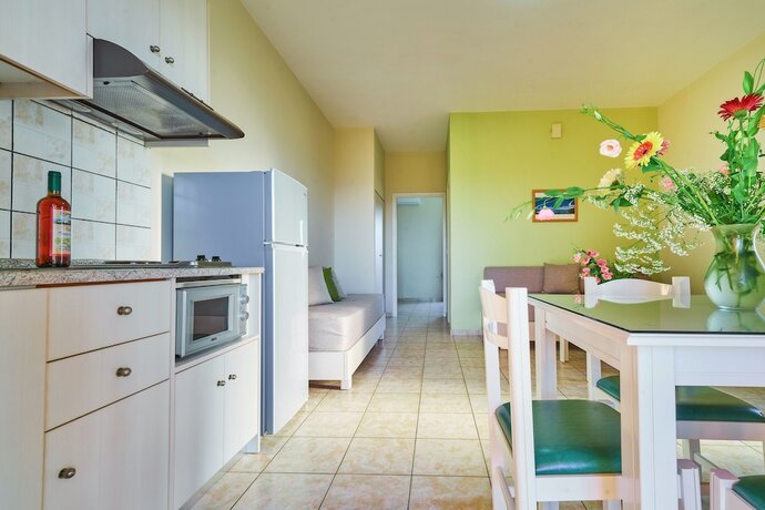 Imagen de la habitación del Hotel Nanakis Beach Apartments. Foto 19