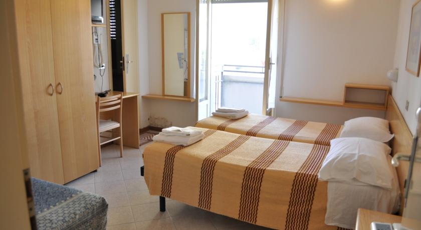 Imagen de la habitación del Hotel Nancy, Rimini. Foto 6