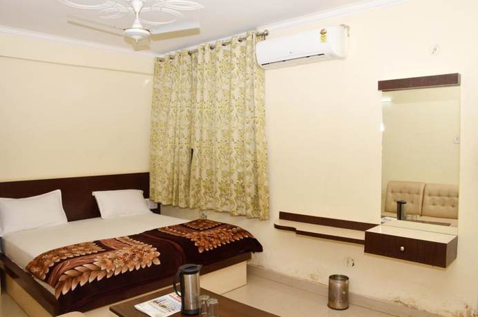 Imagen de la habitación del Hotel Nand Residency. Foto 9