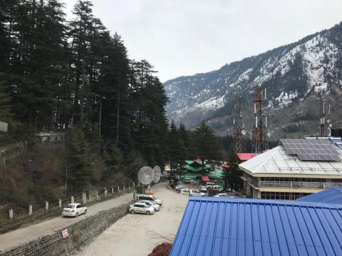 Imagen general del Hotel Nanda Cafe & Stay. Foto 3