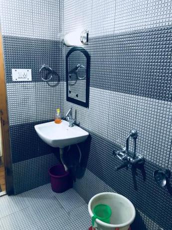 Imagen general del Hotel Nanda Cafe & Stay. Foto 14