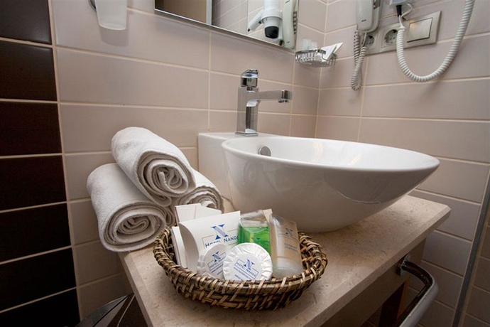 Imagen de la habitación del Hotel Nanda. Foto 14