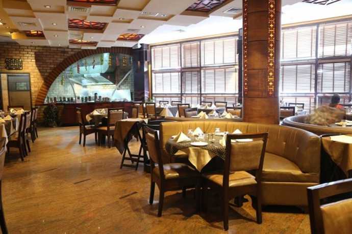 Imagen del bar/restaurante del Hotel Nandan. Foto 5