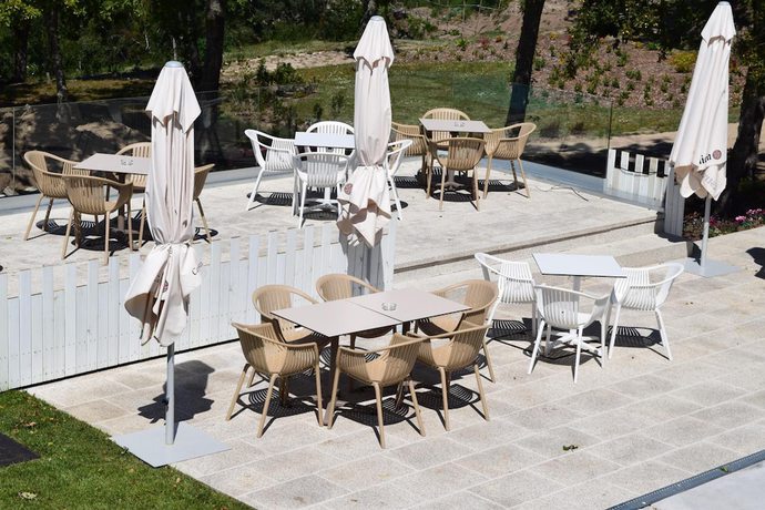 Imagen de la piscina del Hotel Nande. Foto 20