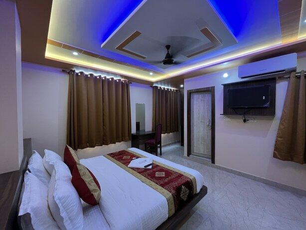 Imagen de la habitación del Hotel Nandini Grand. Foto 18