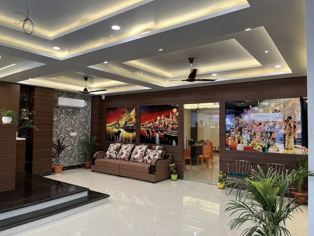 Imagen de los interiores del Hotel Nandini Grand. Foto 22