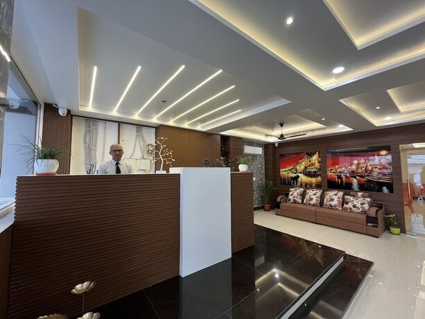 Imagen de los interiores del Hotel Nandini Grand. Foto 25