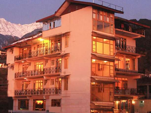 Imagen general del Hotel Nandini Residency, Kangra. Foto 2