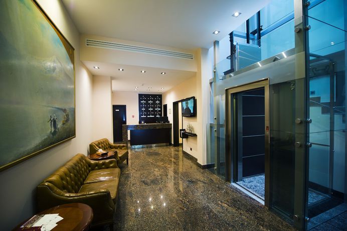 Imagen de los interiores del Hotel Nane. Foto 16