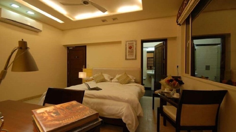 Imagen de la habitación del Hotel Nangi\'s Pride. Foto 18