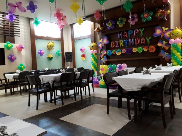 Imagen general del Hotel Nangi\'s Pride. Foto 11