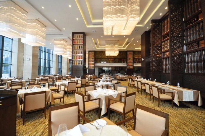 Imagen del bar/restaurante del Hotel Nanhai Jiayi International. Foto 2