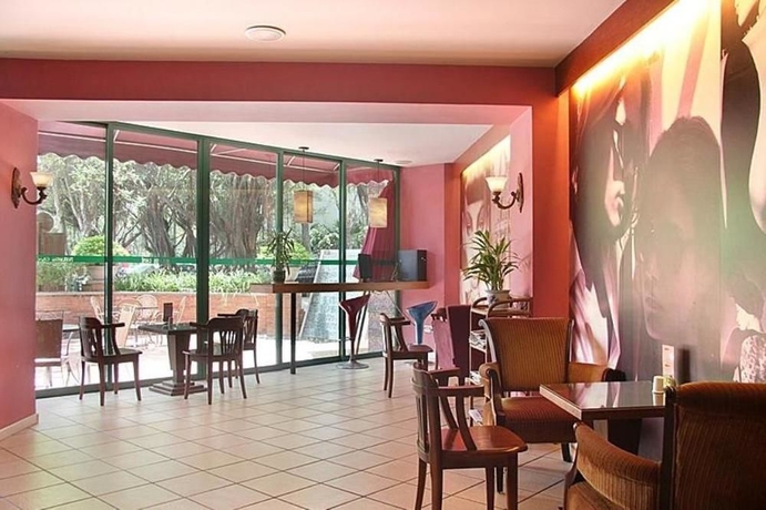 Imagen de los interiores del Hotel Nanhai Oil. Foto 14