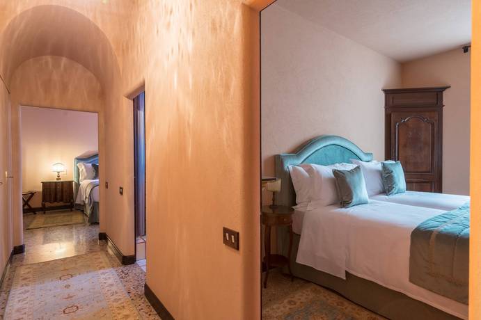 Imagen de la habitación del Hotel Nani Mocenigo Palace. Foto 7