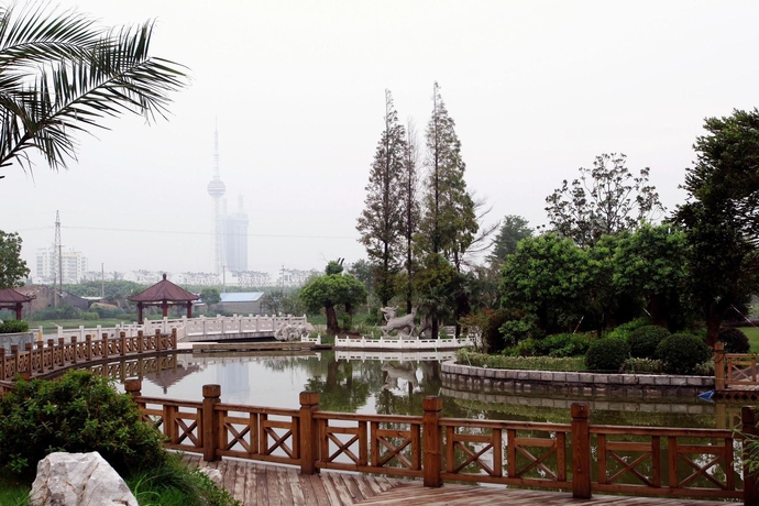 Imagen de los exteriores del Hotel Nanjiao Shanghai. Foto 6