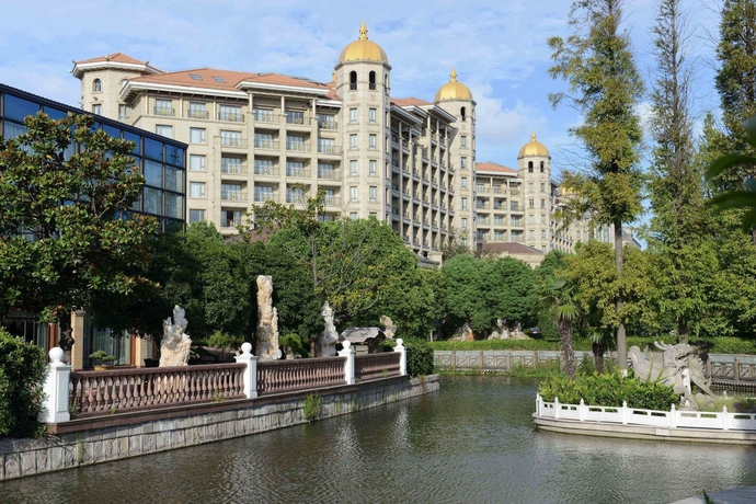 Imagen de los exteriores del Hotel Nanjiao Shanghai. Foto 10