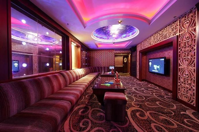 Imagen general del Hotel Nanjing Mingfa Pearl Spring. Foto 2