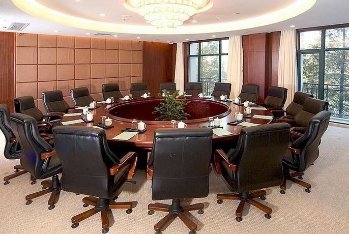 Imagen general del Hotel Nanjing Mingfa Pearl Spring. Foto 4