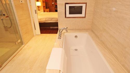 Imagen general del Hotel Nanjing Yutimes Hotel. Foto 10