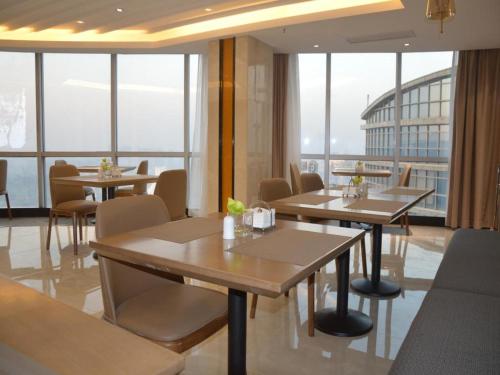 Imagen general del Hotel Nanning Champs Elysees. Foto 7