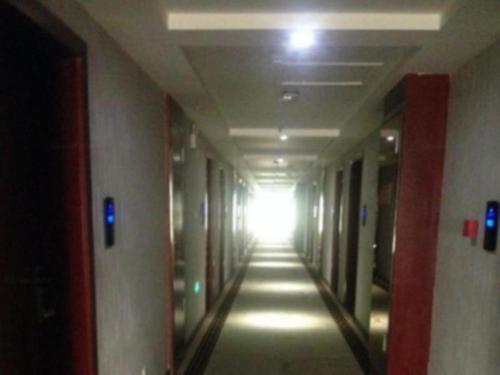 Imagen general del Hotel Nanning Qian Xi International. Foto 8