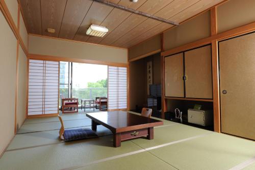 Imagen de la habitación del Hotel Nanpeidai Onsen. Foto 5