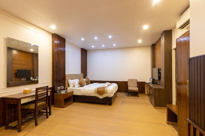 Imagen de la habitación del Hotel Nansc Lumbini. Foto 11