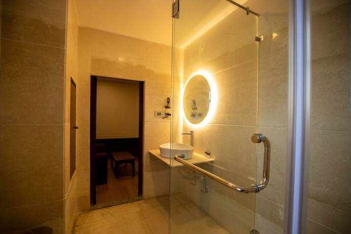 Imagen general del Hotel Nansc Lumbini. Foto 1