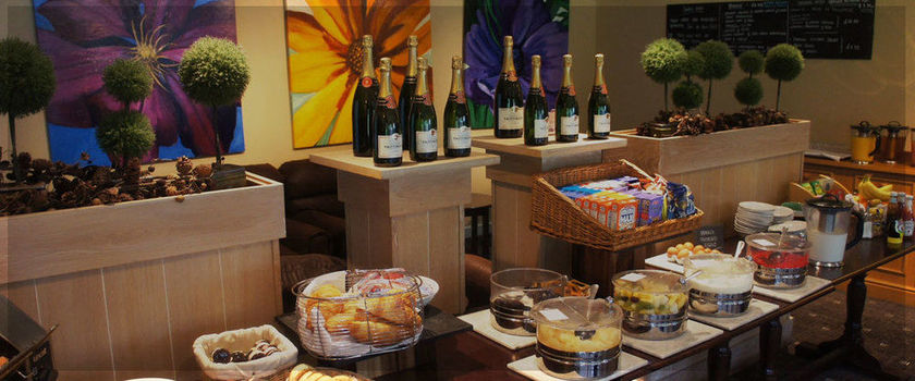 Imagen de la habitación del Hotel Nant Ddu Lodge. Foto 5