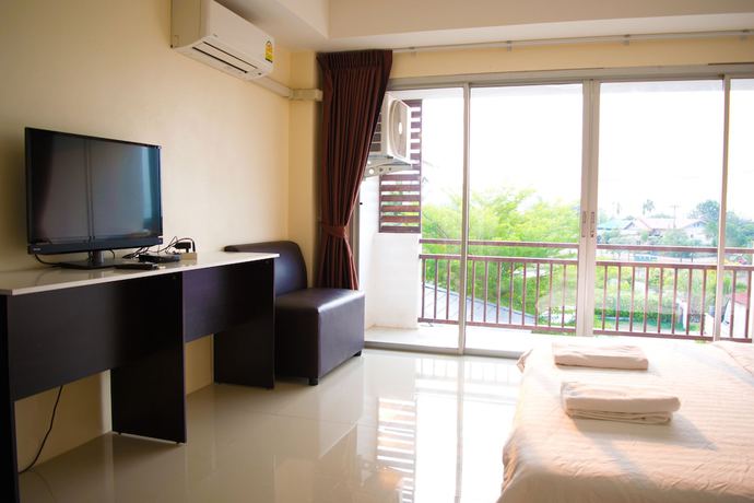 Imagen de la habitación del Hotel Nantharom and Restaurant. Foto 17