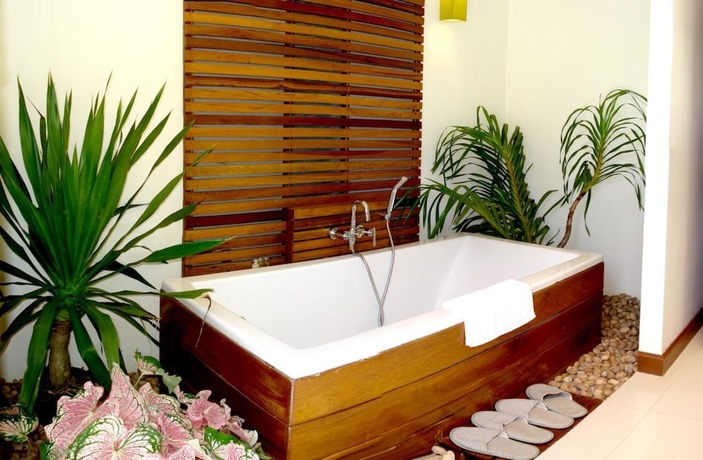 Imagen de la habitación del Hotel Nantra De Deluxe. Foto 17