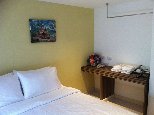 Imagen de la habitación del Hotel Nantra Ekamai. Foto 5