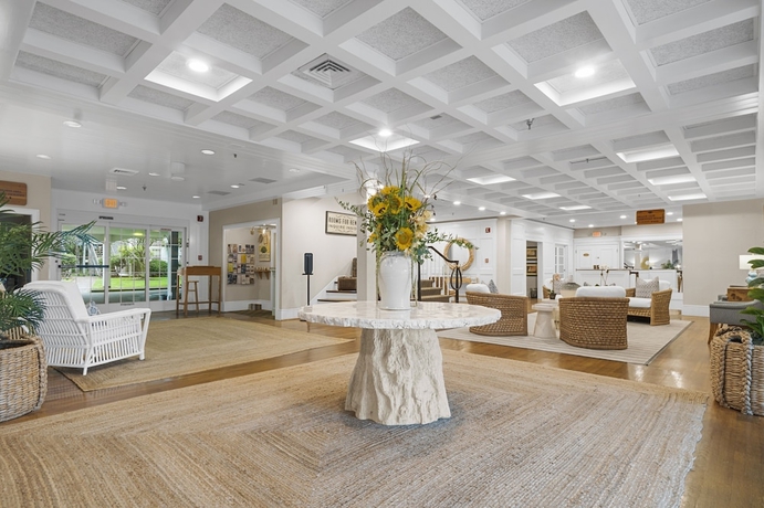 Imagen de los interiores del Hotel Nantucket Inn. Foto 16